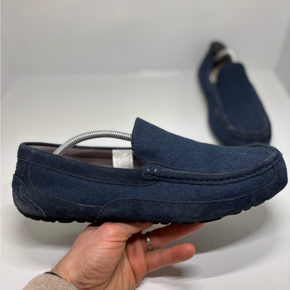 UGG Men’s Suede Loafer Slippers Navy Blue Shearling Lined Size 12 - Picture 10 of 15